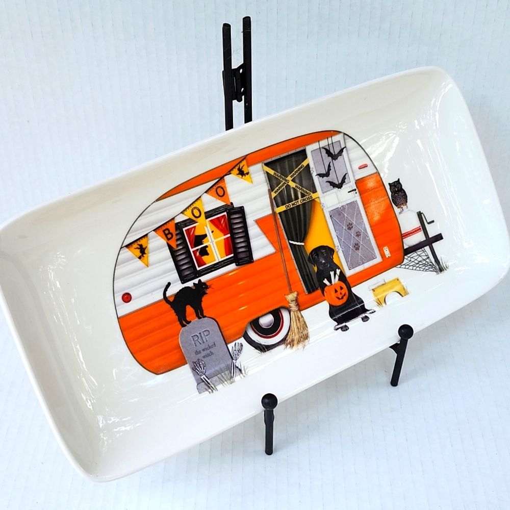 NWT CREATIVE CO-OP CAMPER THEMED HALOWEEN PLATTER BY ARTIST MARY LAKE-THOMPSON